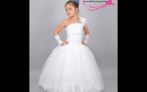 Where to find a perfect Girls Pageant Dress?