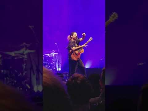 Coheed and Cambria St Louis, The Pageant, 7 Nov 2018, Claudio talks about the Hair Fakeout