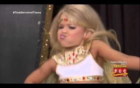 Toddlers and Tiaras S06E08 Around The World Pageant-Brenna's Cleopatra Routine